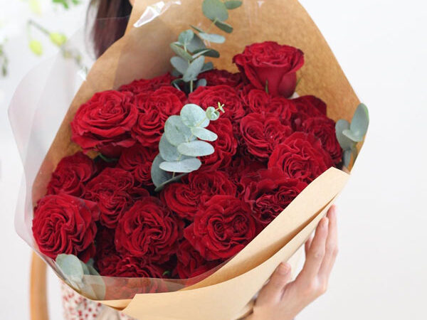 Gợi ý các mẫu hoa tặng sinh nhật vợ yêu “chuẩn không cần chỉnh”