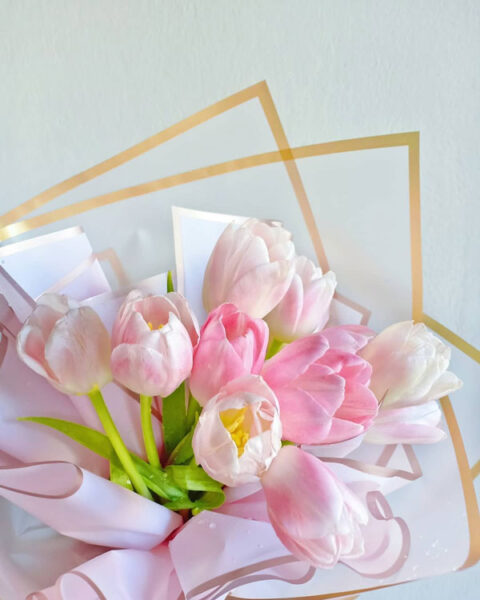 hoa cưới tulip hồng