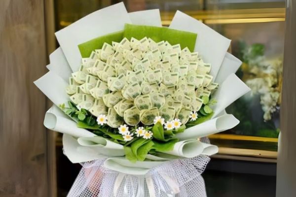Dạy Cắm Hoa Tiền: Từ A-Z Bí Quyết Tạo Nên Bó Hoa Độc Đáo & Giá Trị