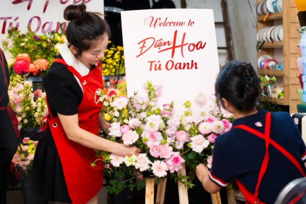 Học Cắm Hoa Mất Bao Lâu: Lộ Trình Từ Cơ Bản Đến Chuyên Nghiệp
