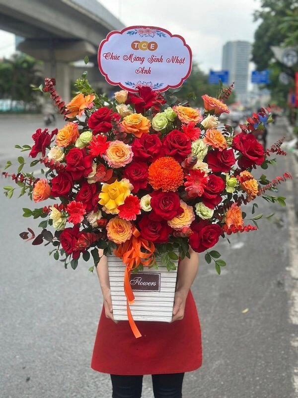 Bó hoa hồng sinh nhật đẹp tại Điện Hoa Tú Oanh - hoa tươi chất lượng cao