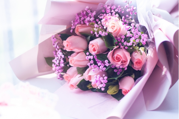 Đi dự lễ tốt nghiệp nên tặng hoa gì? Gợi ý từ Điện Hoa Tú Oanh