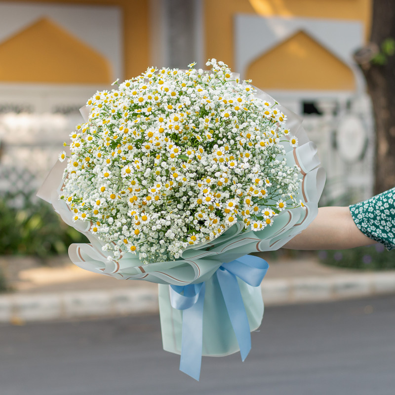 Không kiểm tra uy tín của shop khi đặt điện hoa Hà Nội giá rẻ dễ khiến khách hàng gặp tình trạng về chất lượng sản phẩm và dịch vụ.