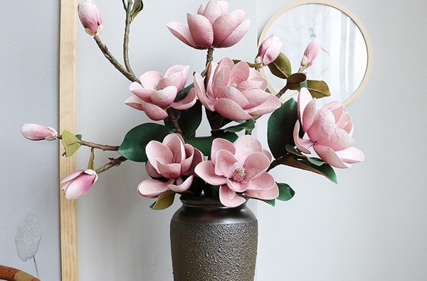 Đi chùa nên chọn hoa gì? Nên kiêng hoa gì? Gợi ý chuẩn nhất 2025