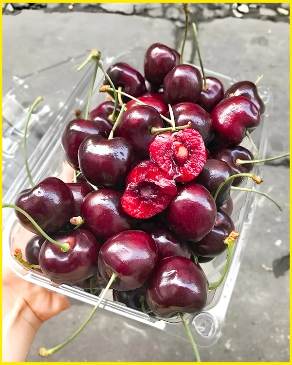 Cherry Nhập Khẩu C001