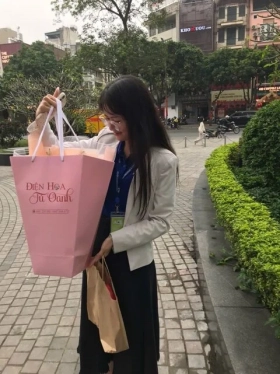 Có nên đặt điện hoa online không? 5 lưu ý tránh mất tiền oan